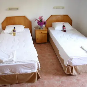 Hibiscus Hotel